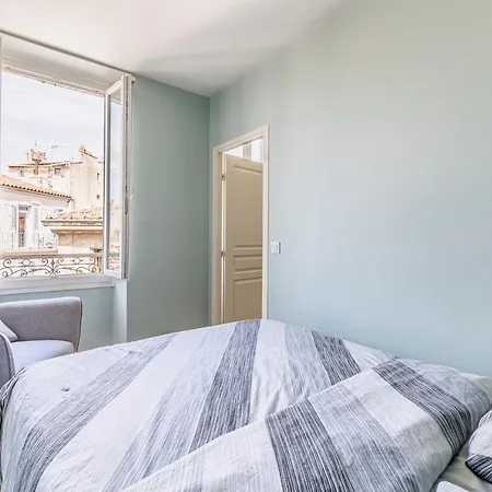 Apartment Cours Julien Marseille