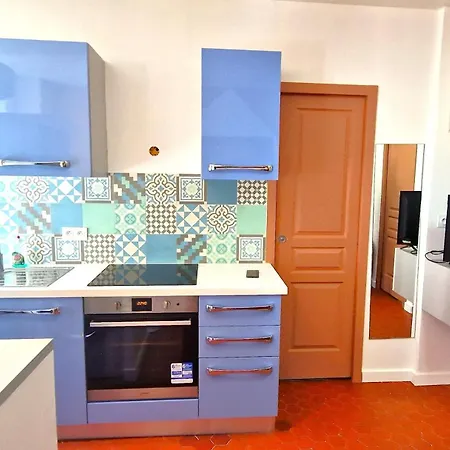 Apartment Cours Julien *